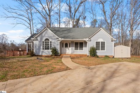 Photo of 2075 Cowens Bridge Road, Gray Court, SC 29645 (MLS # 1577851)