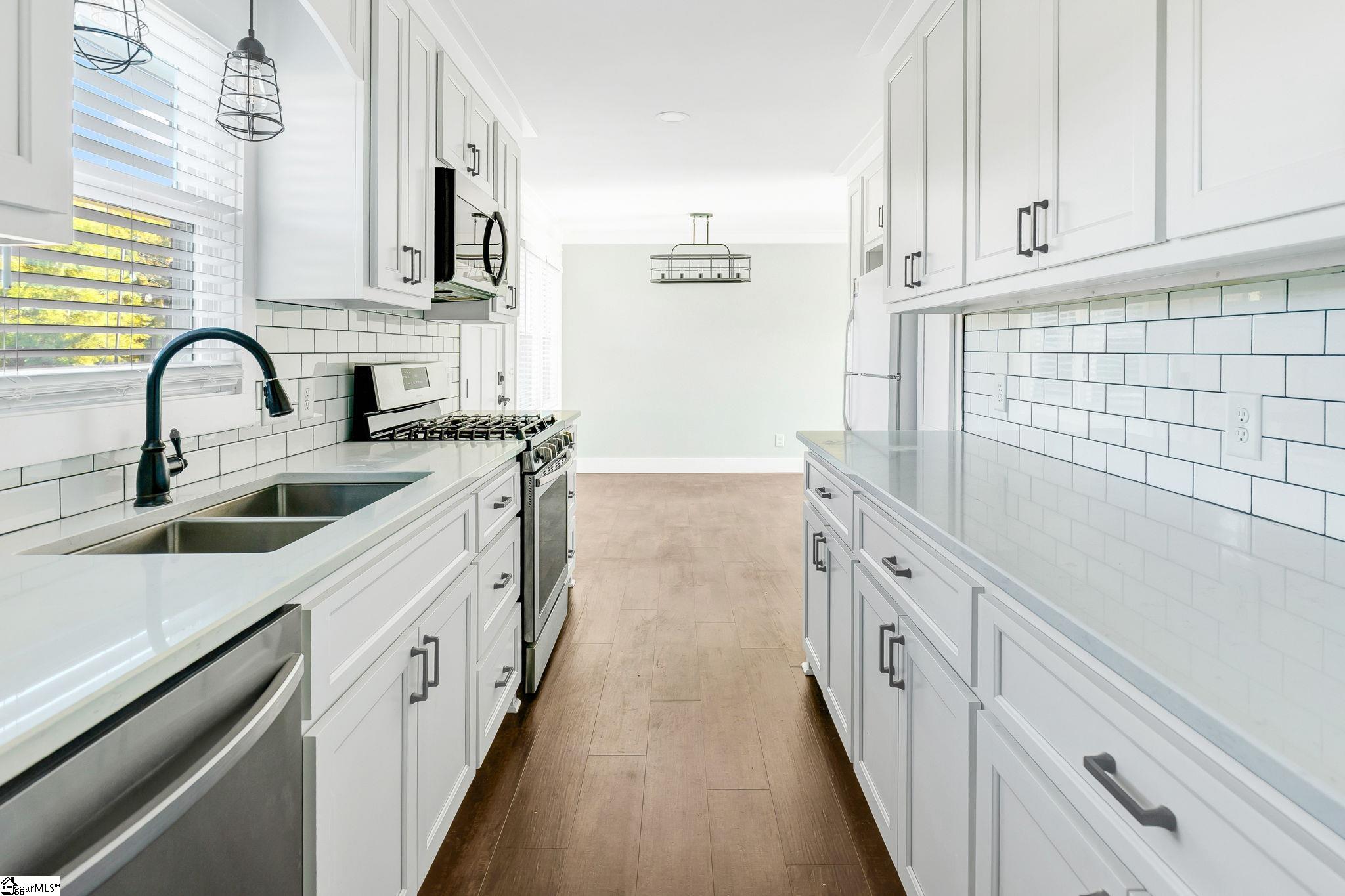 Simpsonville, South Carolina 29681, United States, 3 Bedrooms Bedrooms, ,2 BathroomsBathrooms,Residential,Active,232068