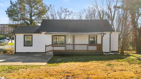 Photo of 320 Carney Street, Drayton, SC 29333 (MLS # 1577048)