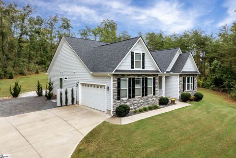 19 Upcountry Lane Travelers Rest SC 29690