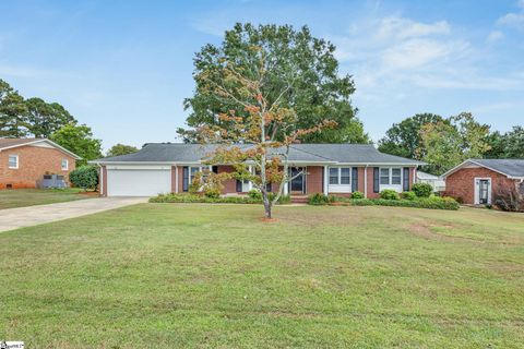 309 Garrett Street Mauldin SC 29662