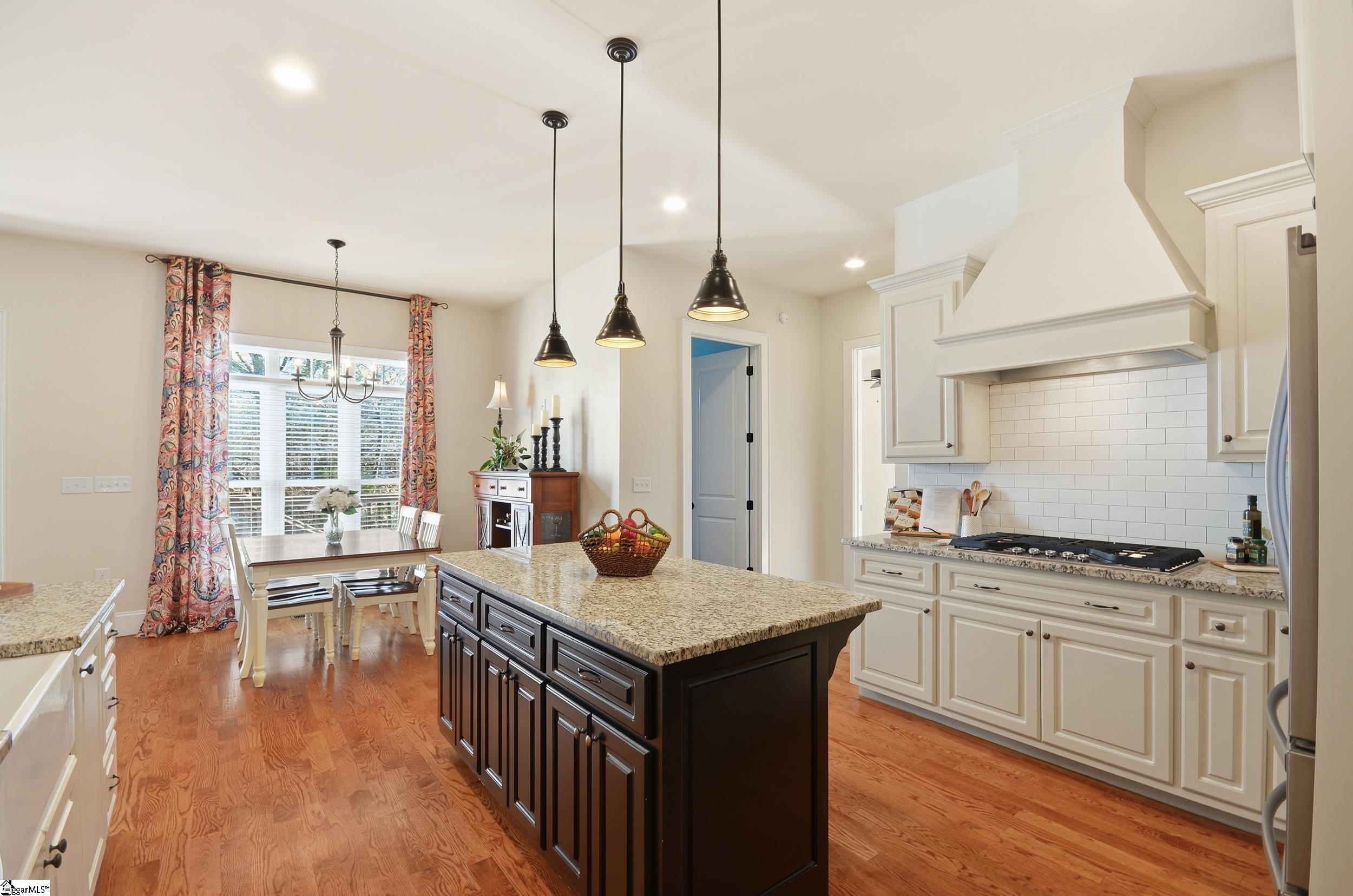 Greenville, South Carolina 29617, United States, 4 Bedrooms Bedrooms, ,4 BathroomsBathrooms,Residential,Active,254306