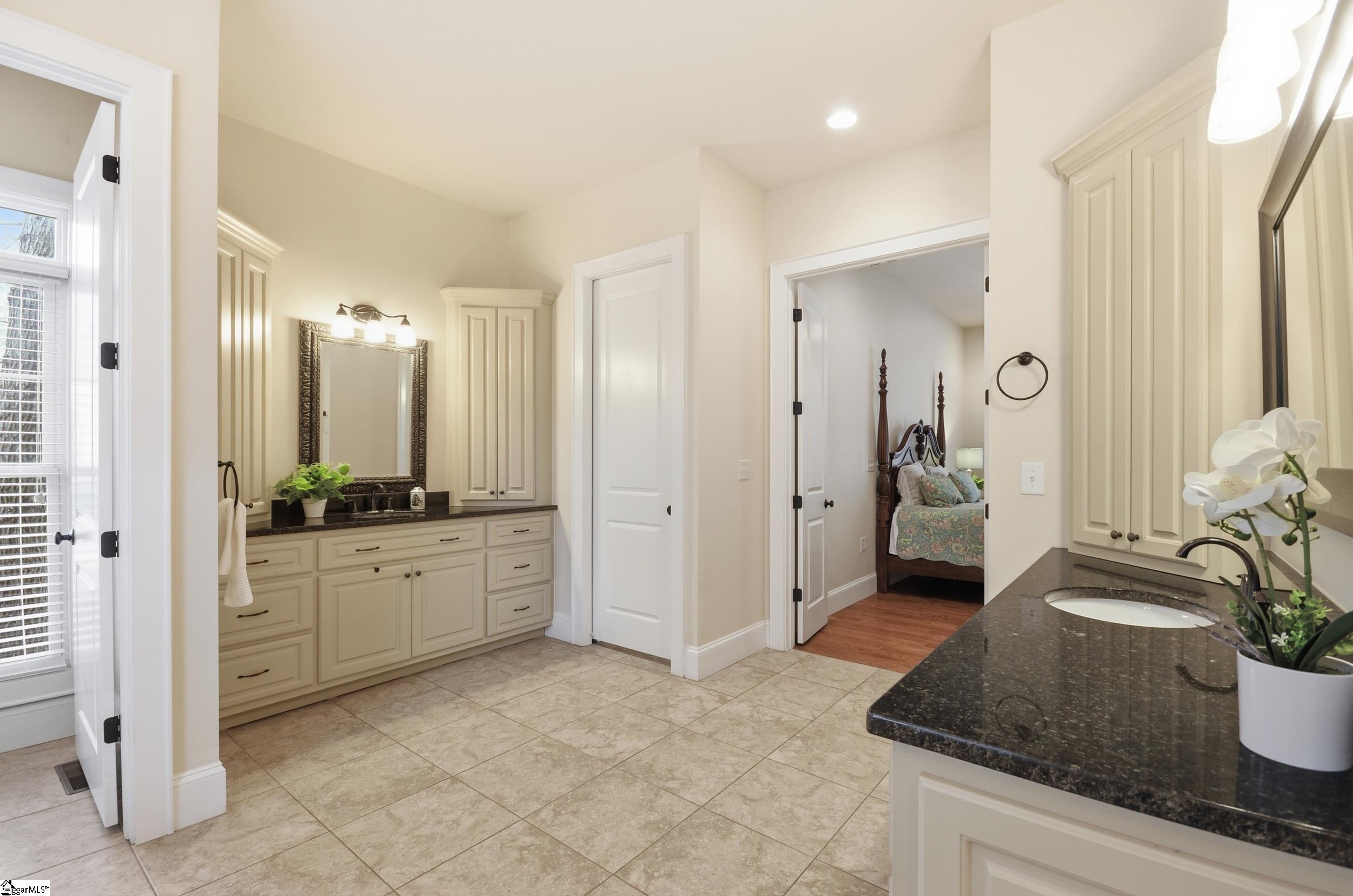 Greenville, South Carolina 29617, United States, 4 Bedrooms Bedrooms, ,4 BathroomsBathrooms,Residential,Active,254306