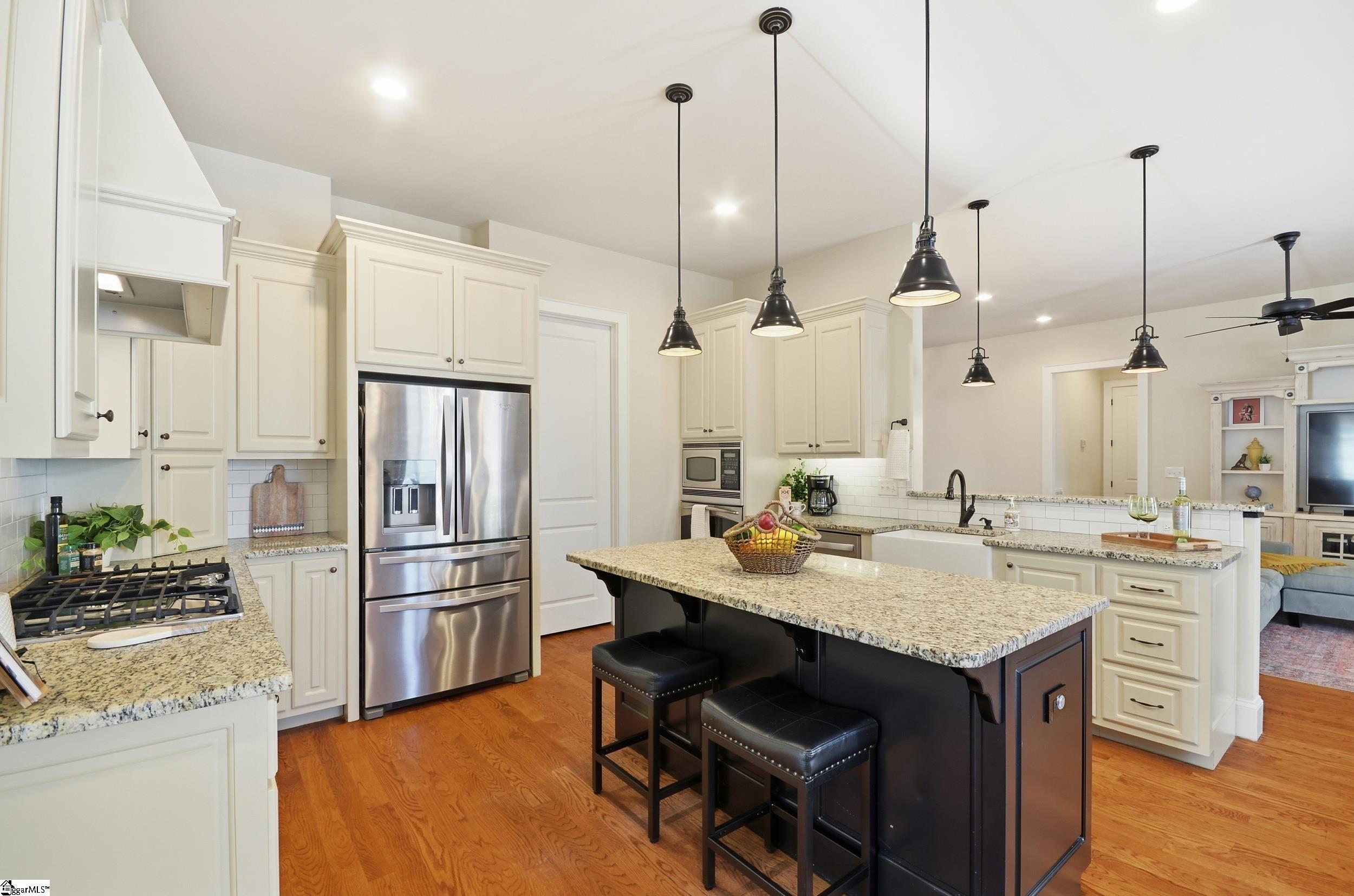 Greenville, South Carolina 29617, United States, 4 Bedrooms Bedrooms, ,4 BathroomsBathrooms,Residential,Active,254306