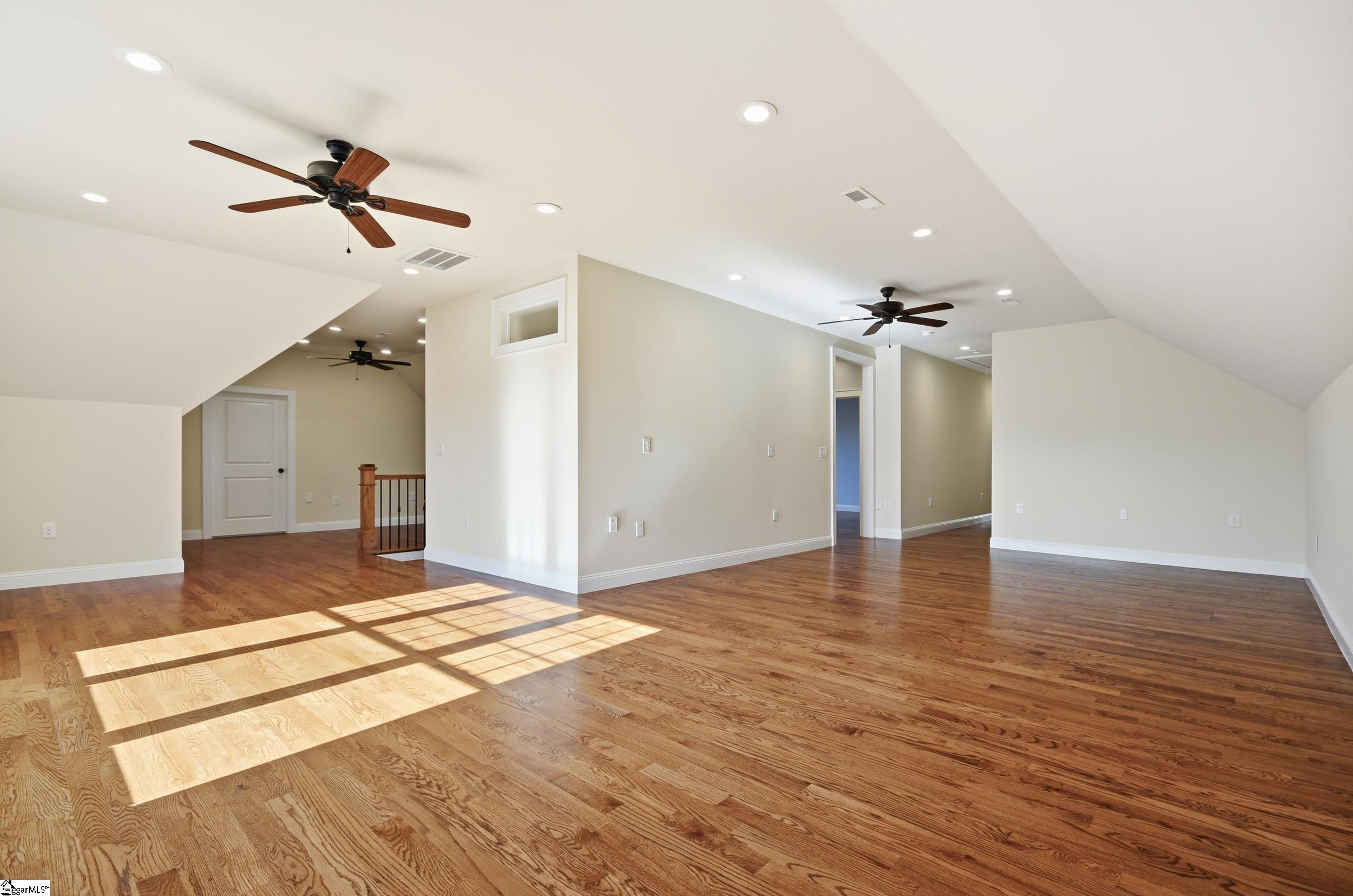 Greenville, South Carolina 29617, United States, 4 Bedrooms Bedrooms, ,4 BathroomsBathrooms,Residential,Active,254306