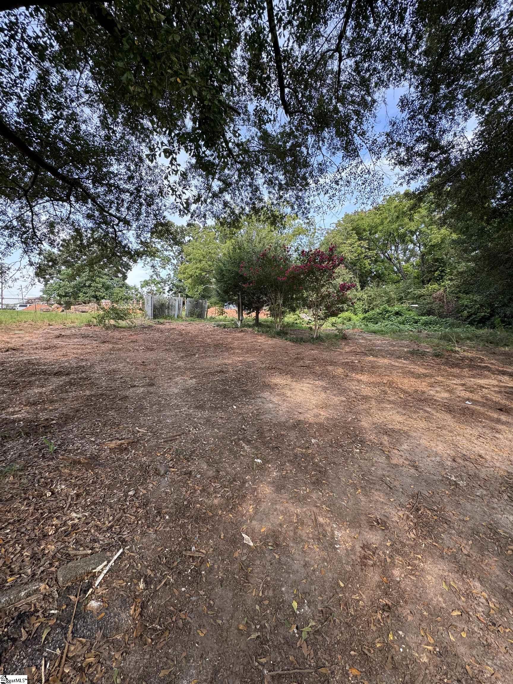 Greenville, South Carolina 29605, United States, ,Land,Pending,200495