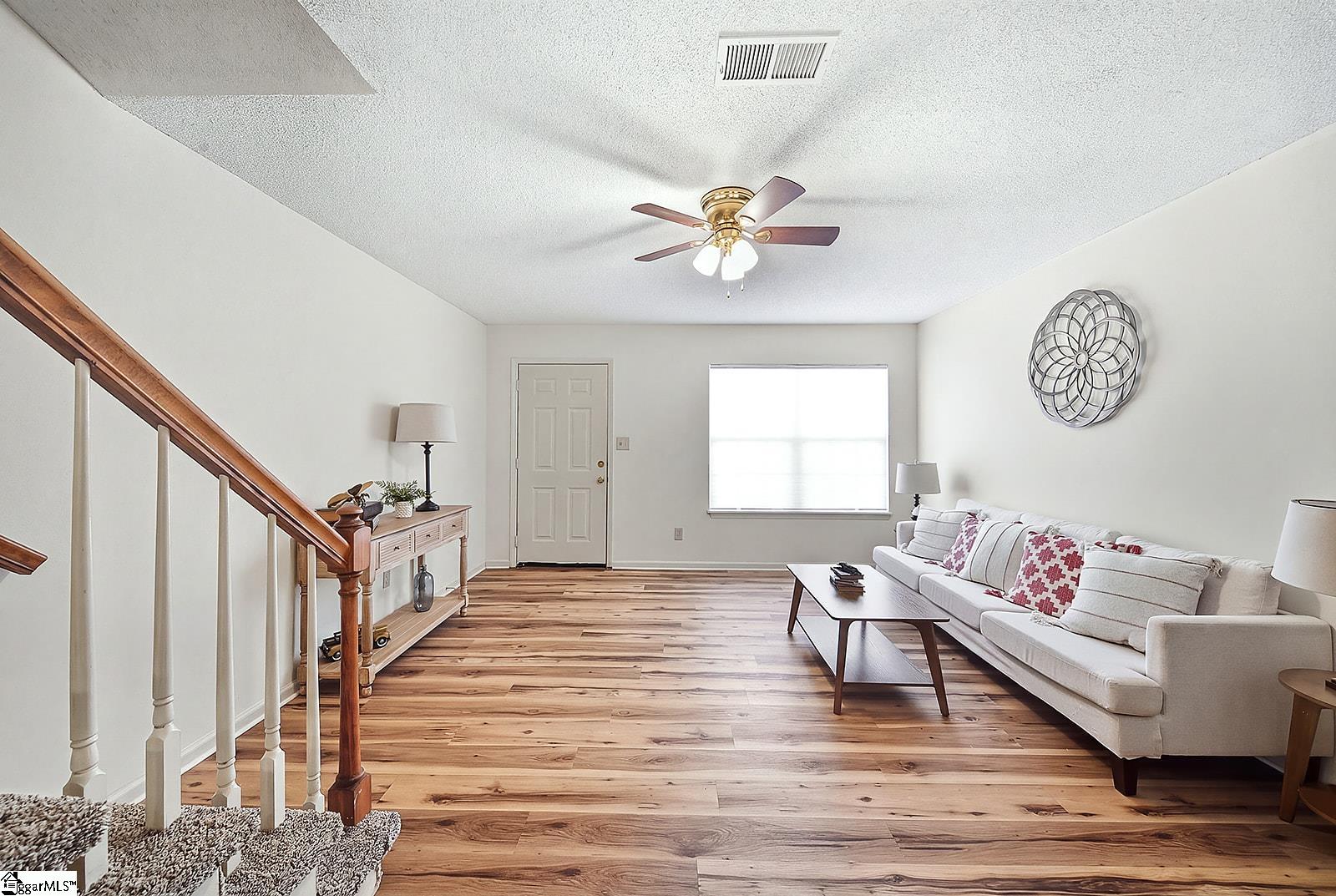 504 S Townes Court