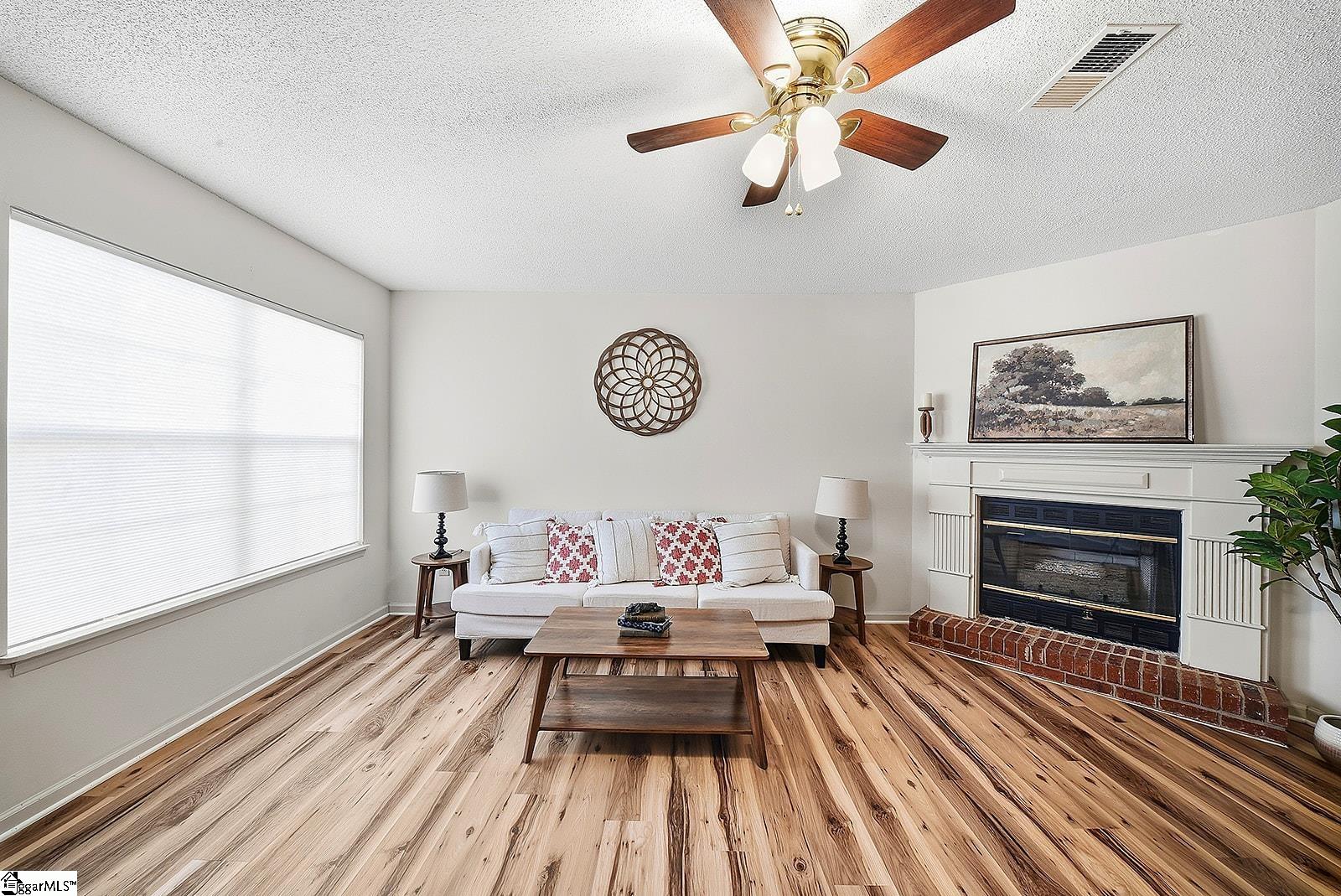 504 S Townes Court