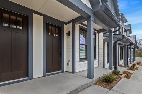 Photo of 9 Hawthorne Lane, Greenville, SC 29605 (MLS # 1602148)