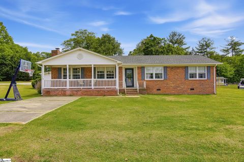 Photo of 160 Inn View Drive, Inman, SC 29349 (MLS # 1591526)