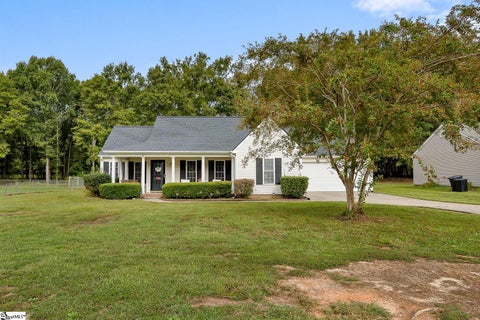 Photo of 190 Rock Moss Drive, Williamston, SC 29697 (MLS # 1605927)