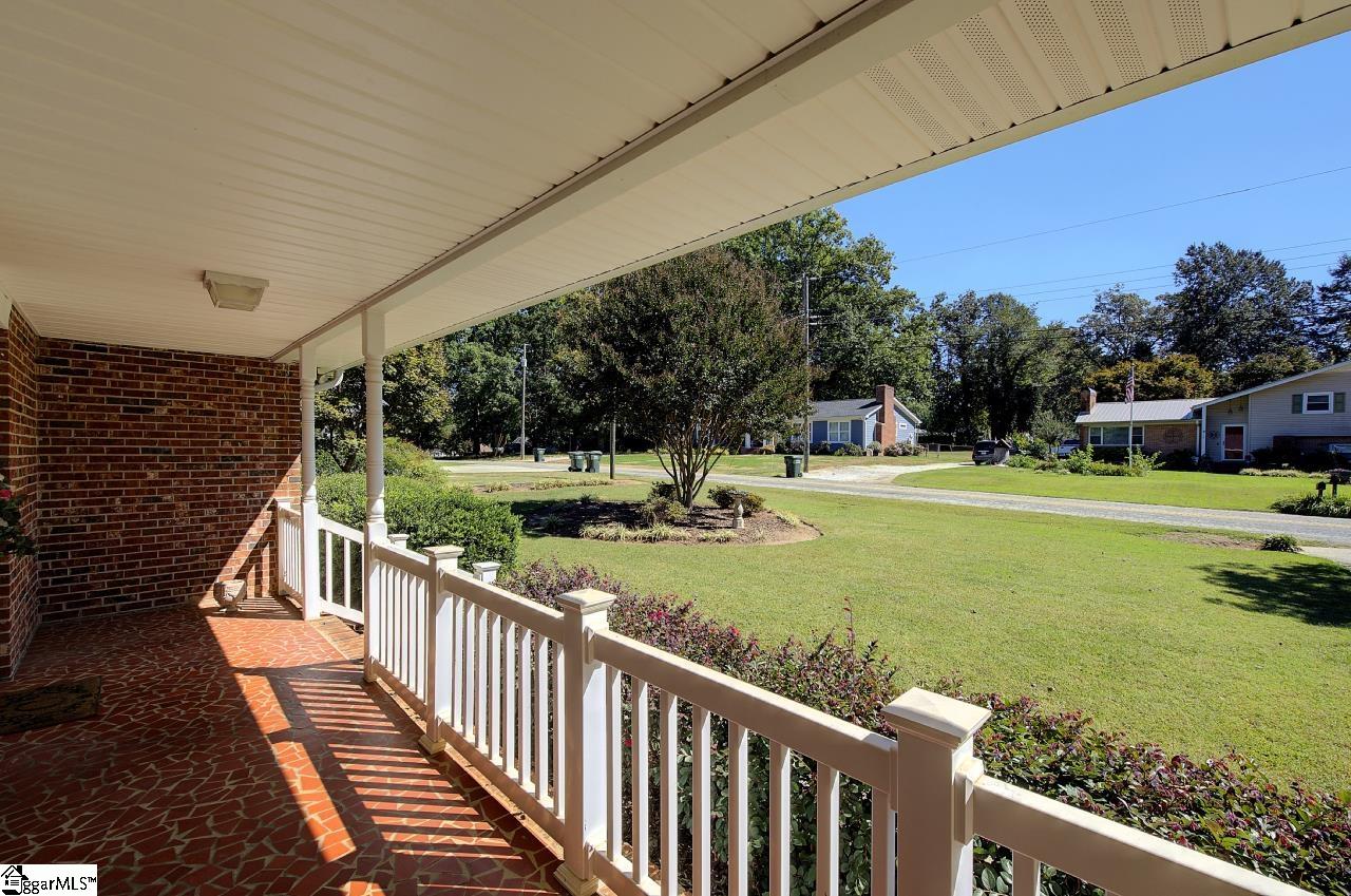 Real Estate Search 3 127 Bessie Avenue
