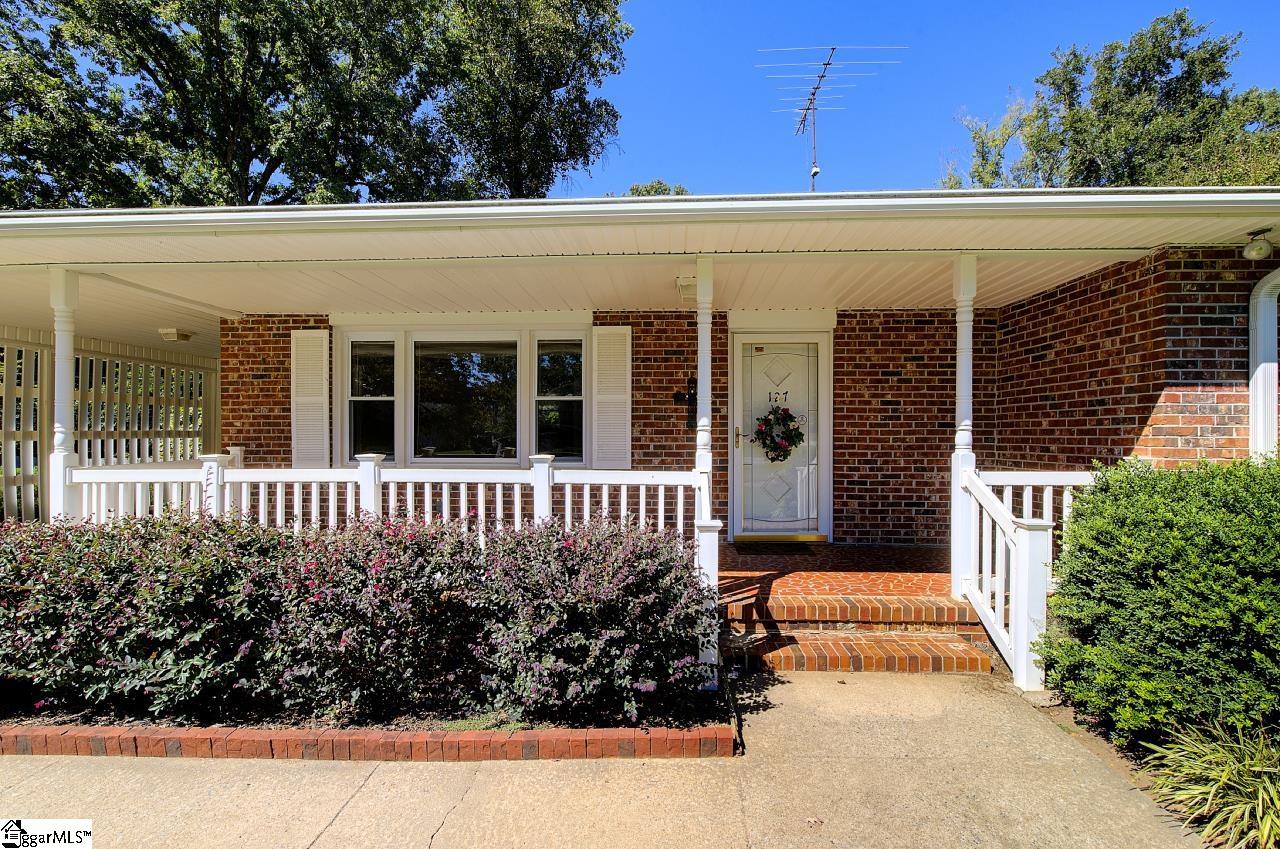 Real Estate Search 2 127 Bessie Avenue
