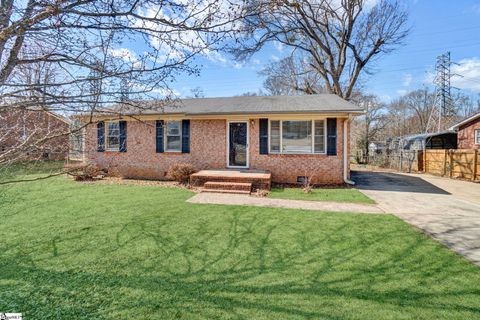 Photo of 14 Penarth Drive, Greenville, SC 29617 (MLS # 1582875)