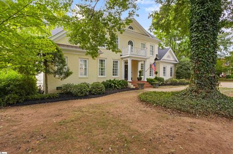 Photo of 416 Hidden Hills Drive, Greenville, SC 29605 (MLS # 1586067)