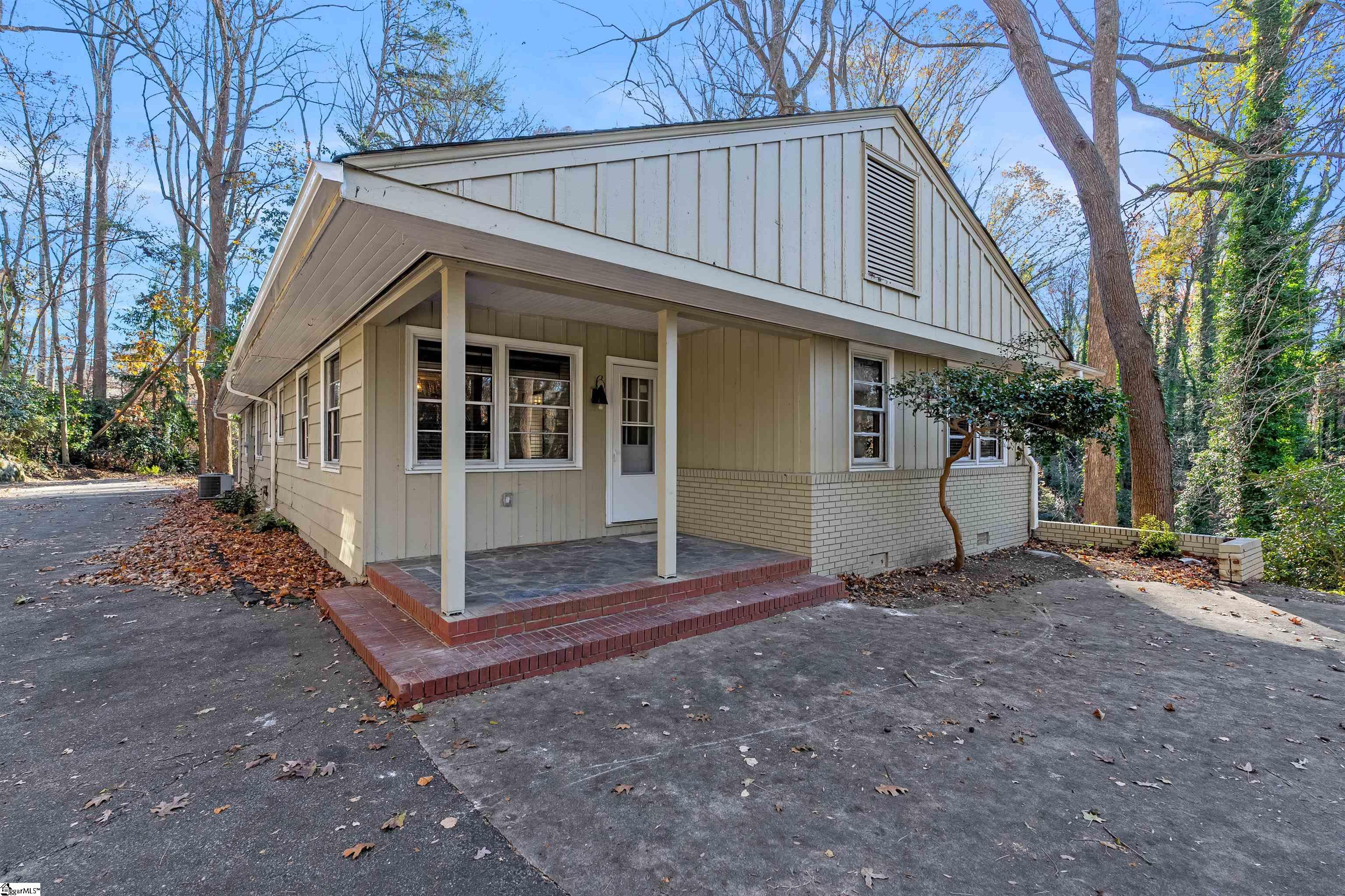 1020 Woodburn Road