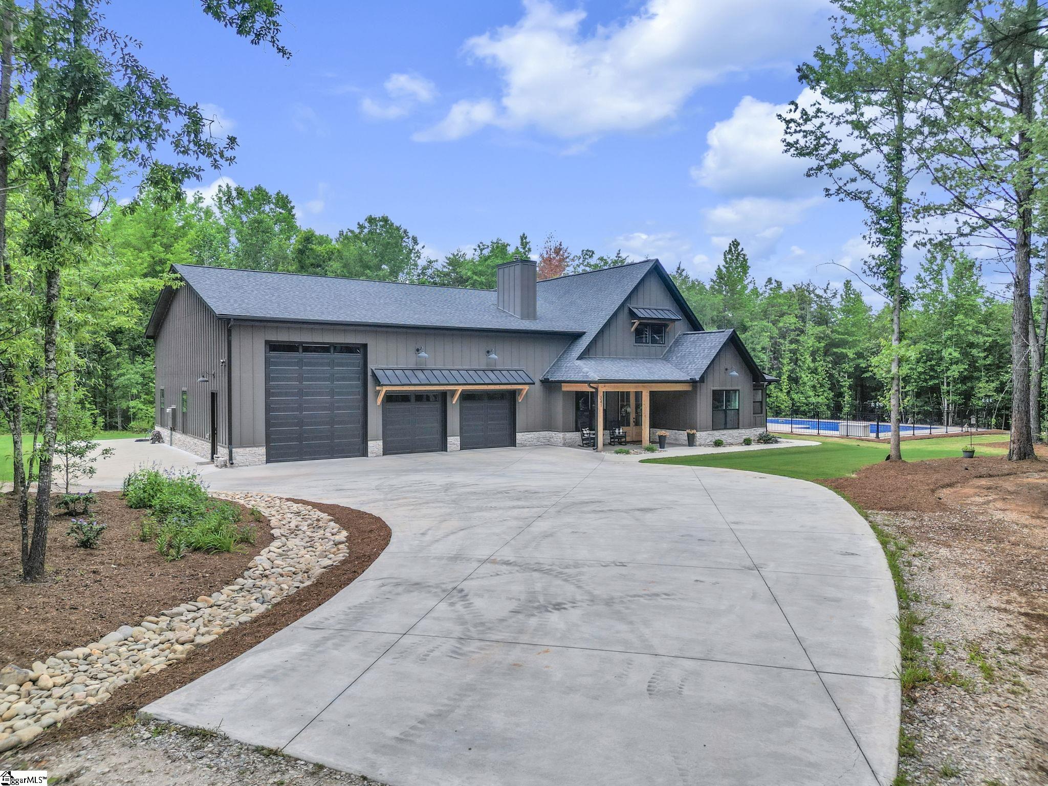 241 Thomspon Road