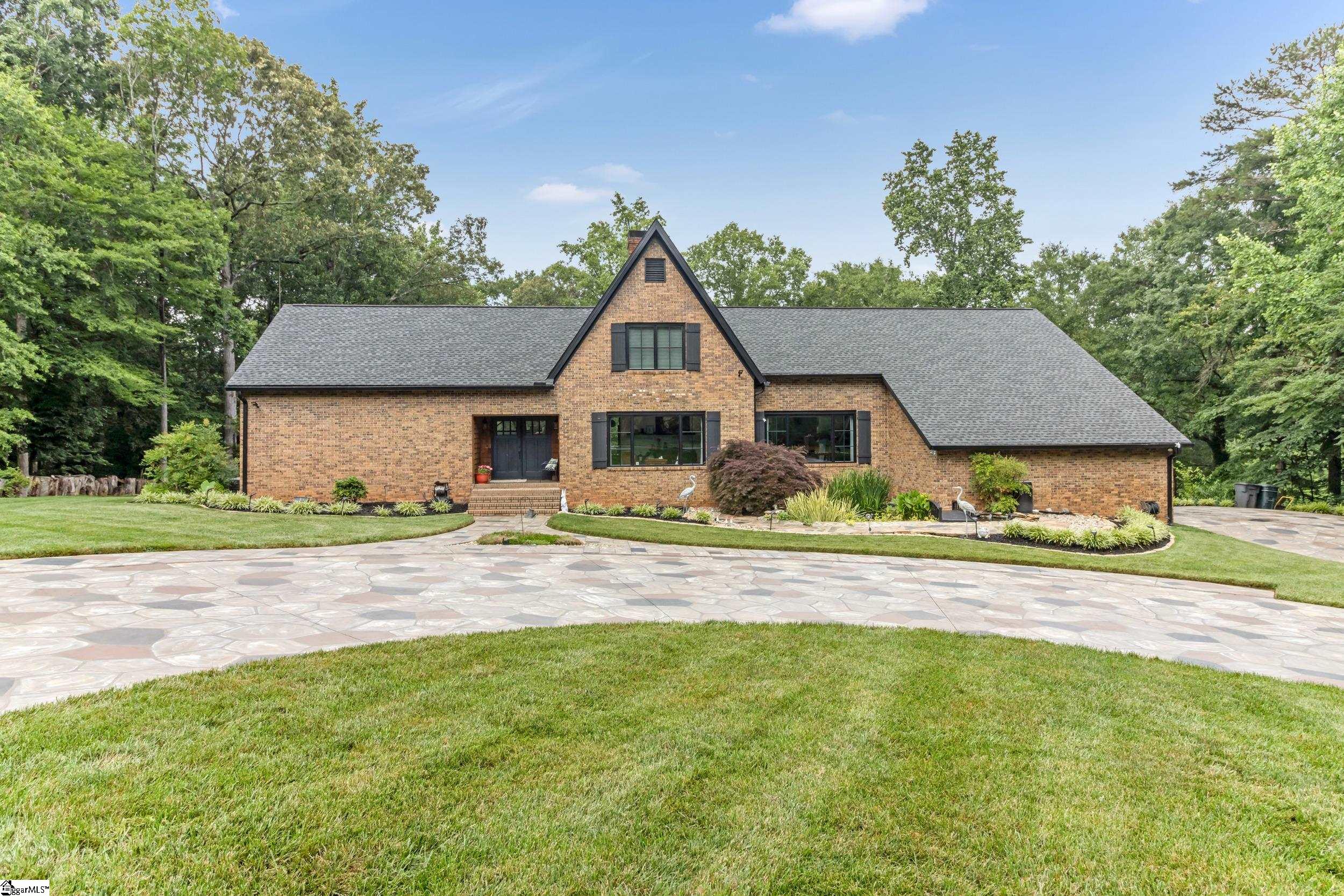 106 Riverbank Court
