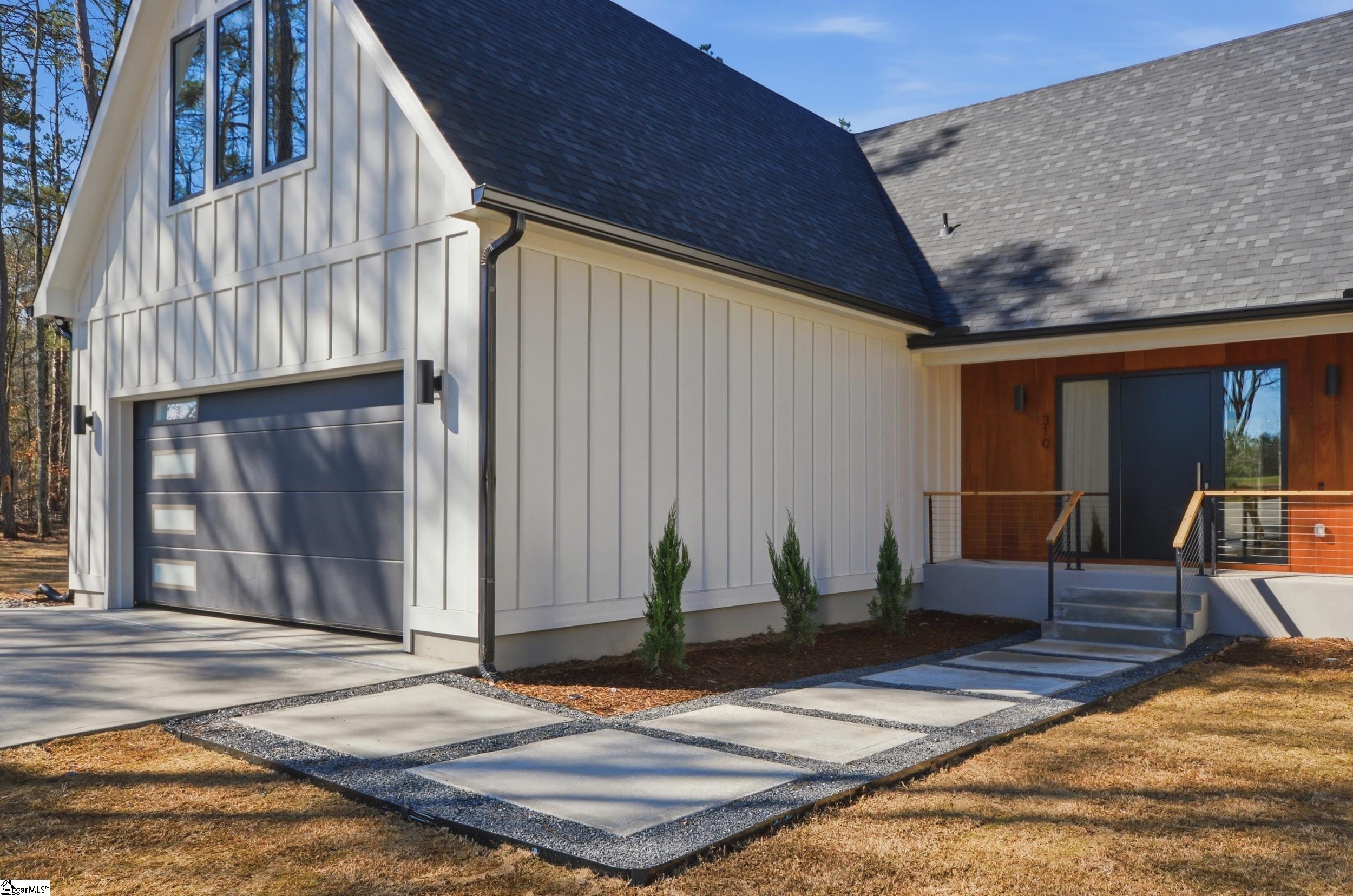 310 S Nelson Drive