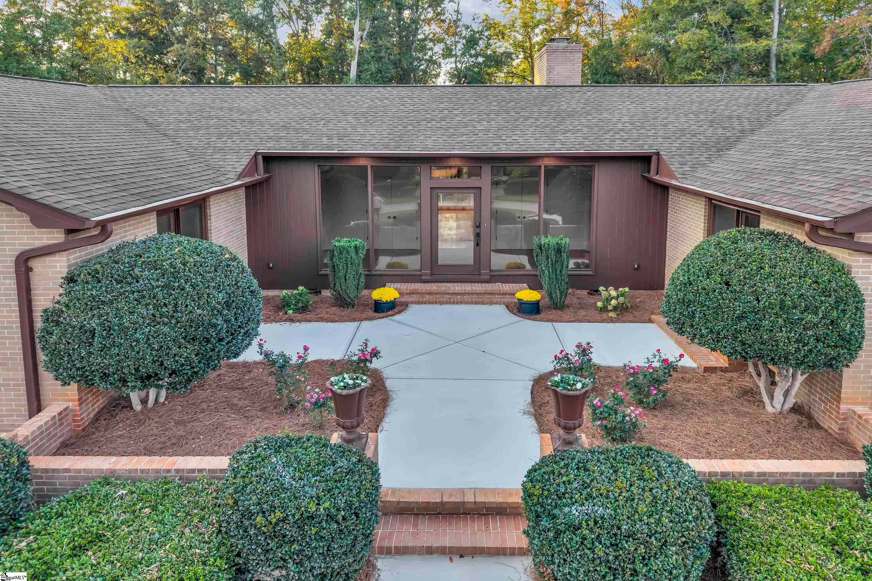 118 Clearcreek Drive