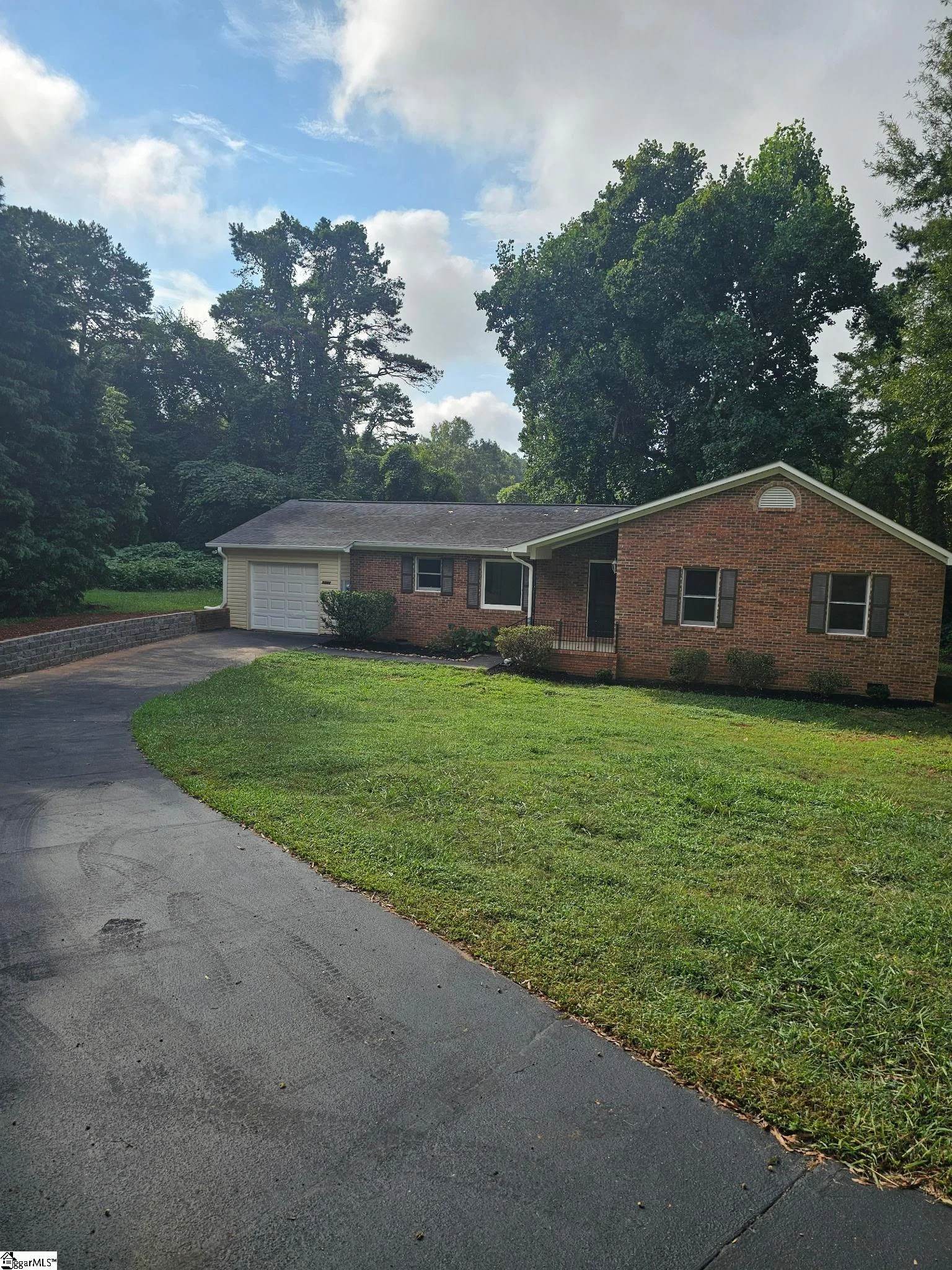 5041 Highway 221 Highway
