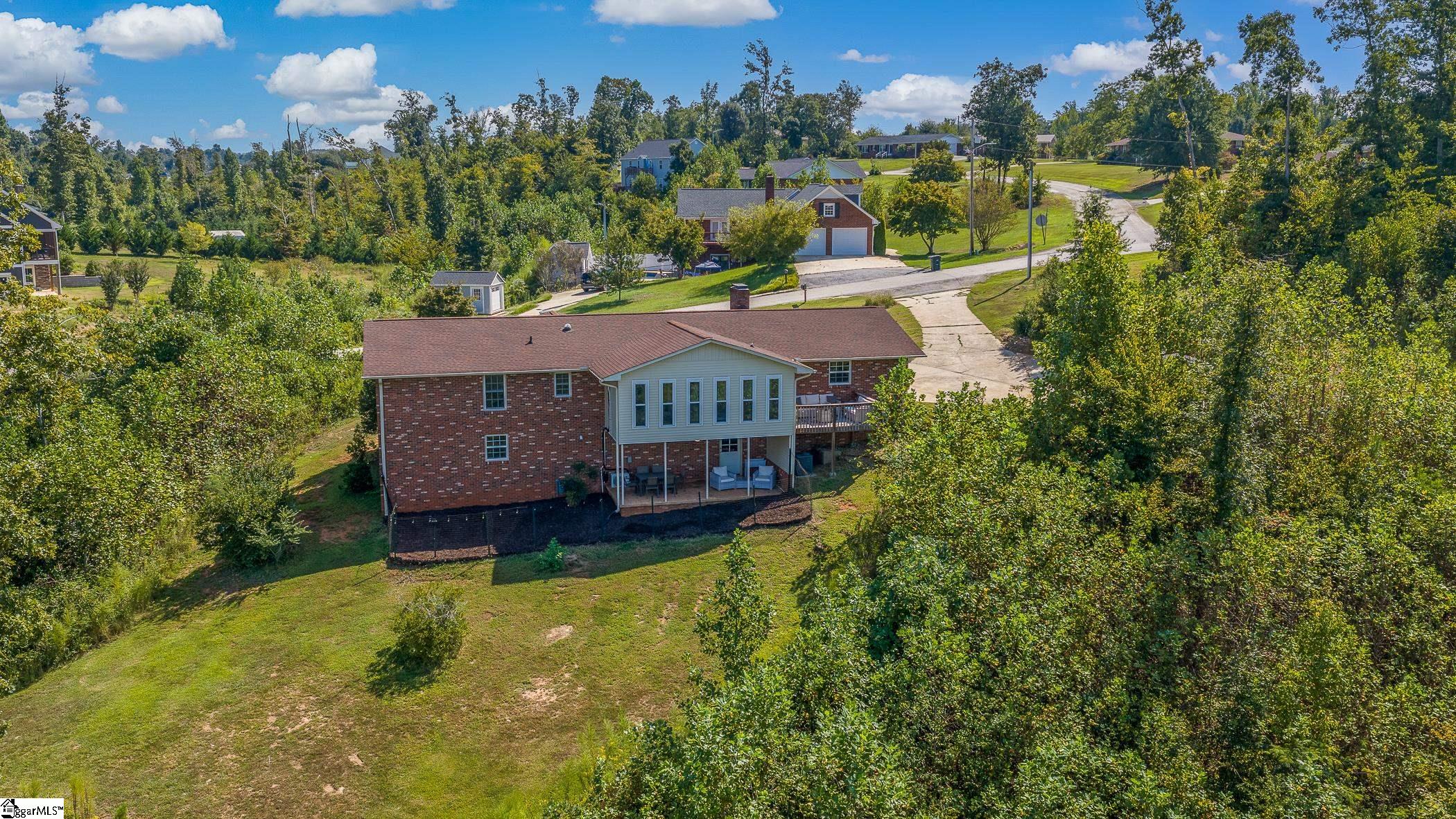 201 Leila Street Lot 7 Leila St Tax ID# 5205006002 included in sale