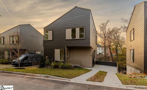 Photo of 11 Mount Zion Avenue, Greenville, SC 29609 (MLS # 1604097)