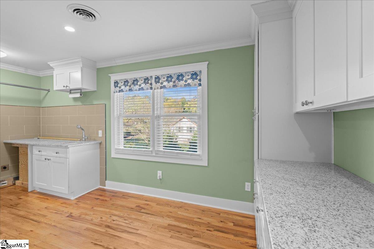 Greer, South Carolina 29650, United States, 5 Bedrooms Bedrooms, ,4 BathroomsBathrooms,Residential,Active,236847