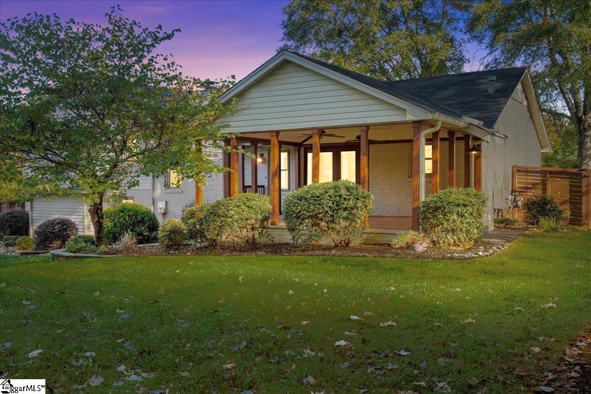 Greer, South Carolina 29650, United States, 5 Bedrooms Bedrooms, ,4 BathroomsBathrooms,Residential,Active,236847