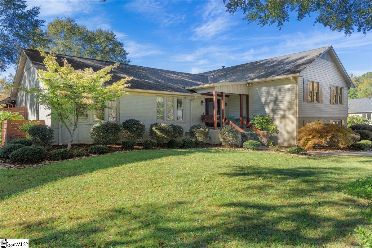 Greer, South Carolina 29650, United States, 5 Bedrooms Bedrooms, ,4 BathroomsBathrooms,Residential,Active,236847