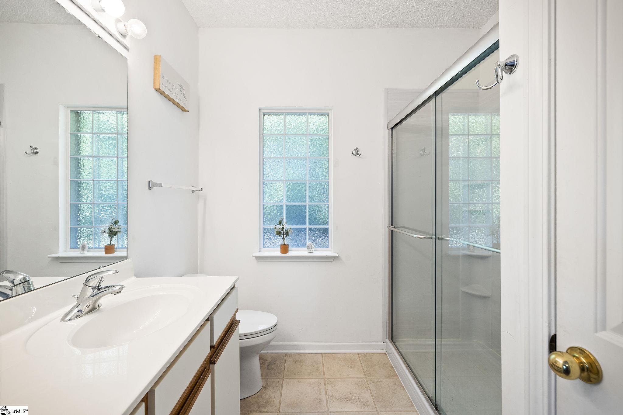 Moore, South Carolina 29369, United States, 3 Bedrooms Bedrooms, ,2 BathroomsBathrooms,Residential,Active,170736