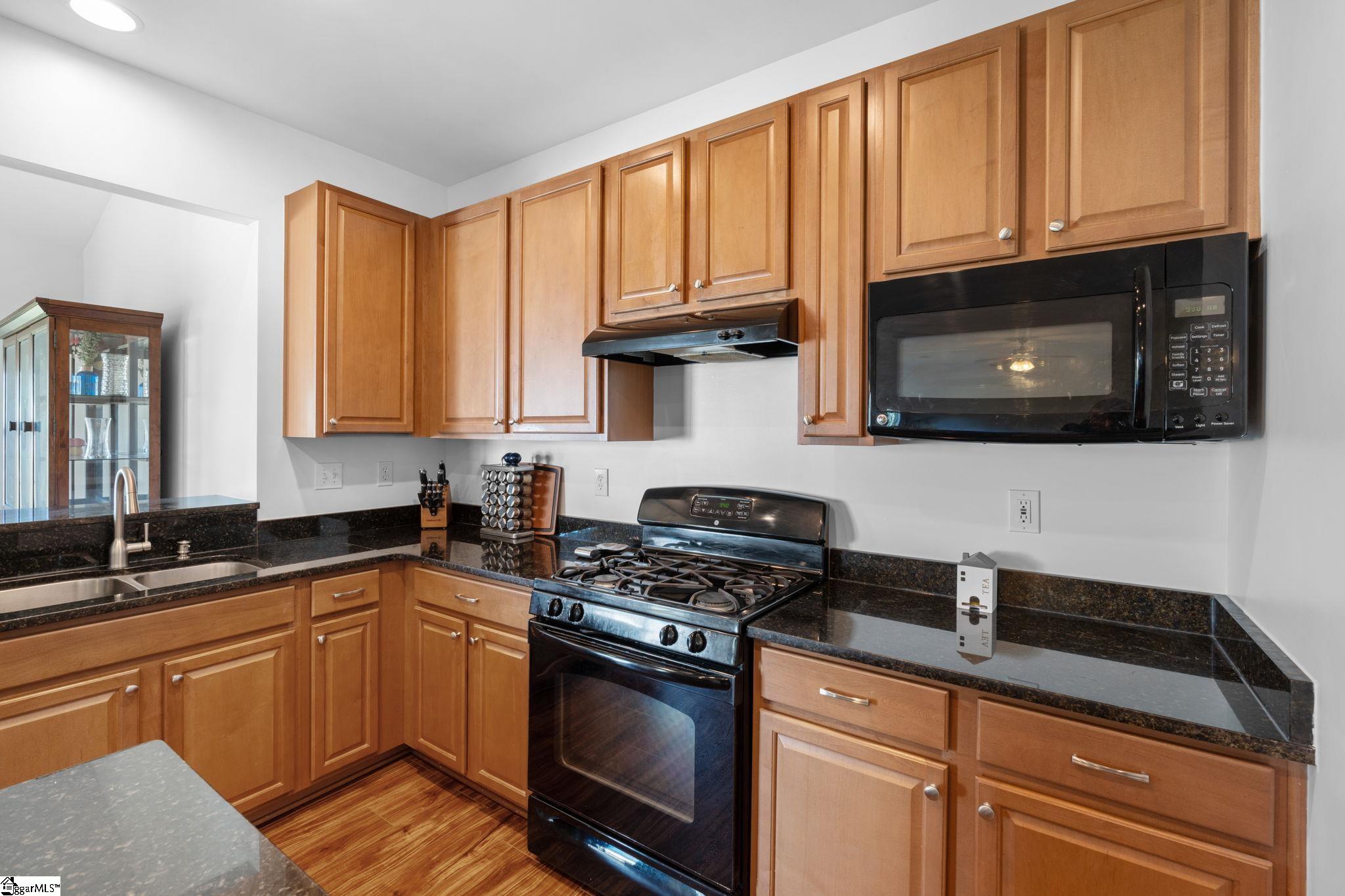 Greenville, South Carolina 29607, United States, 4 Bedrooms Bedrooms, ,3 BathroomsBathrooms,Residential,Active,175293