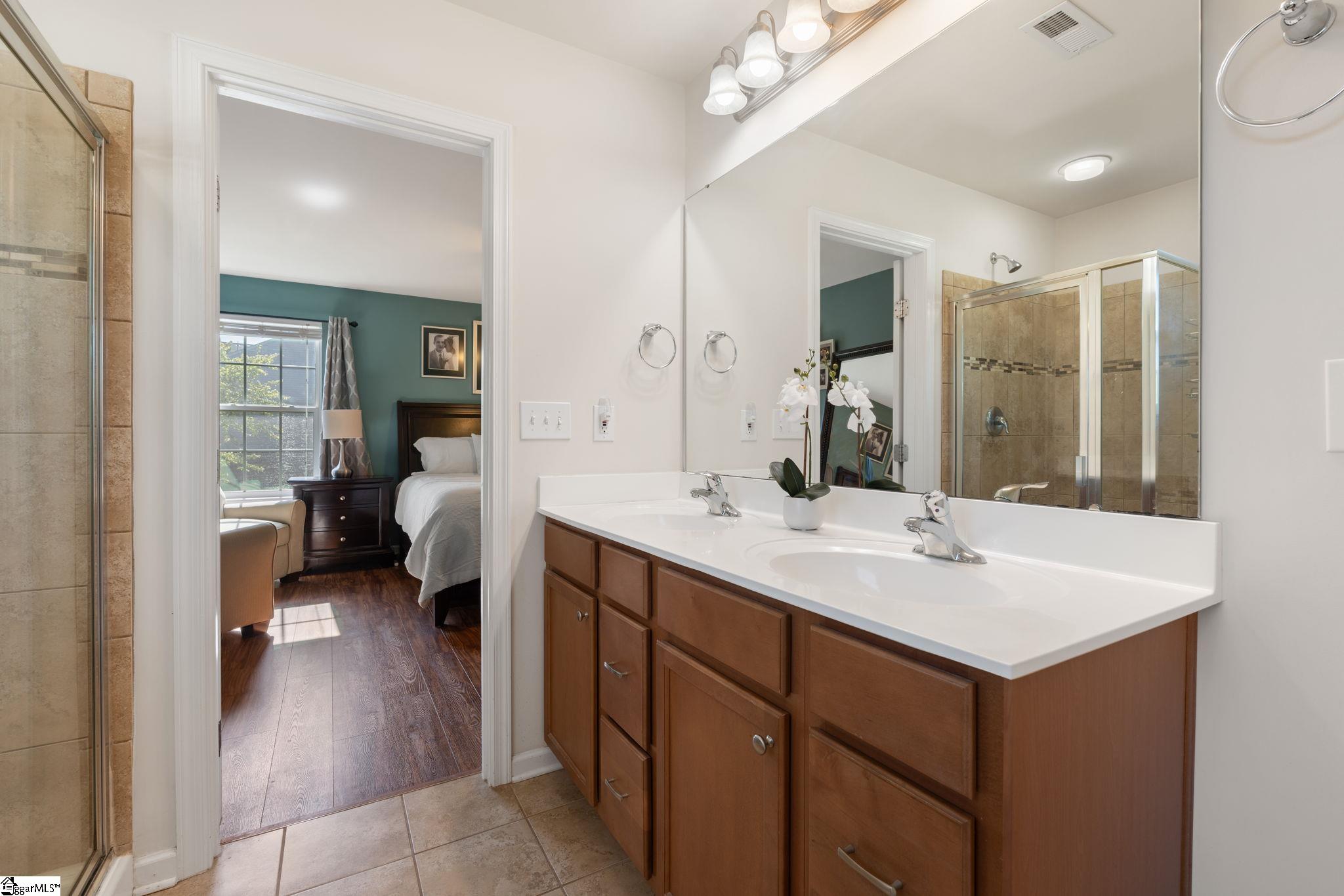 Greenville, South Carolina 29607, United States, 4 Bedrooms Bedrooms, ,3 BathroomsBathrooms,Residential,Active,175293