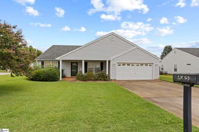 445 Cangleglow Drive Boiling Springs SC 29316