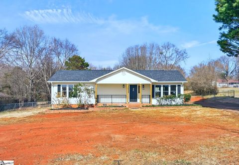 Photo of 110 Sidney Walker Drive, Boiling Springs, SC 29316 (MLS # 1582235)