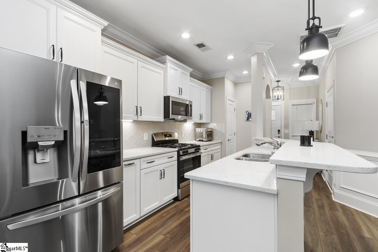 220 Nautique Court