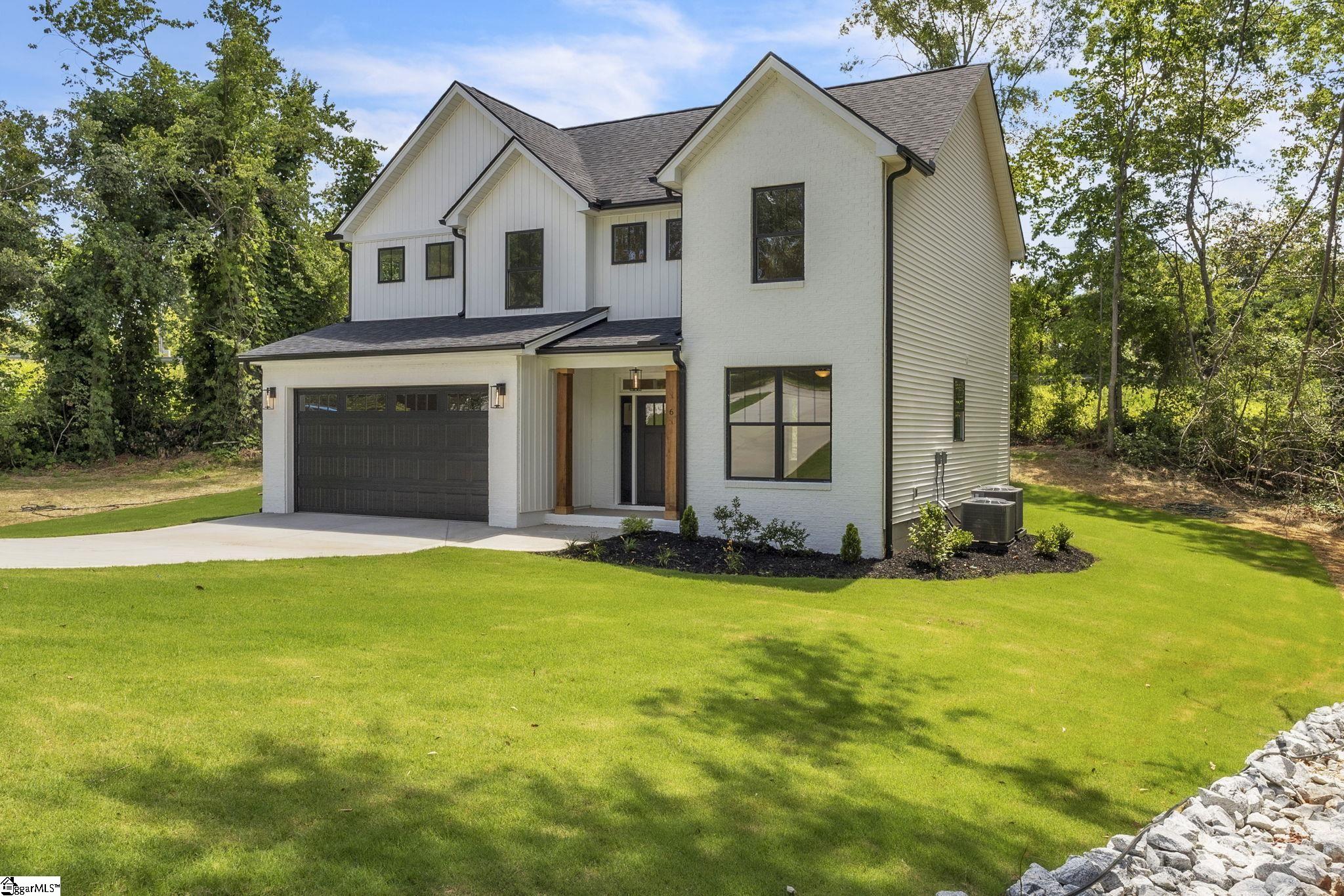 6 Eastwood Court
