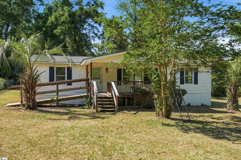 Photo of 842 Links Court, Orangeburg, SC 29115 (MLS # 1588675)
