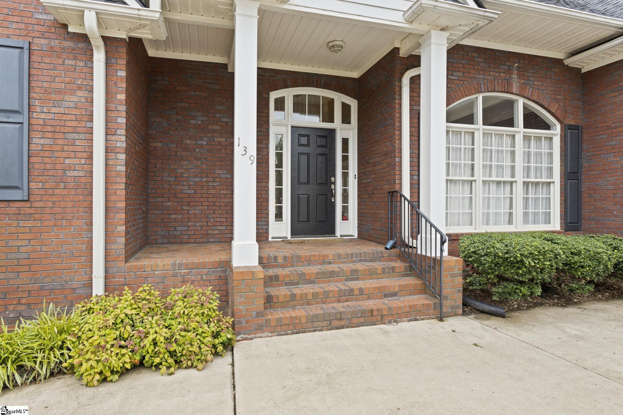 139 N Woodfin Ridge Drive
