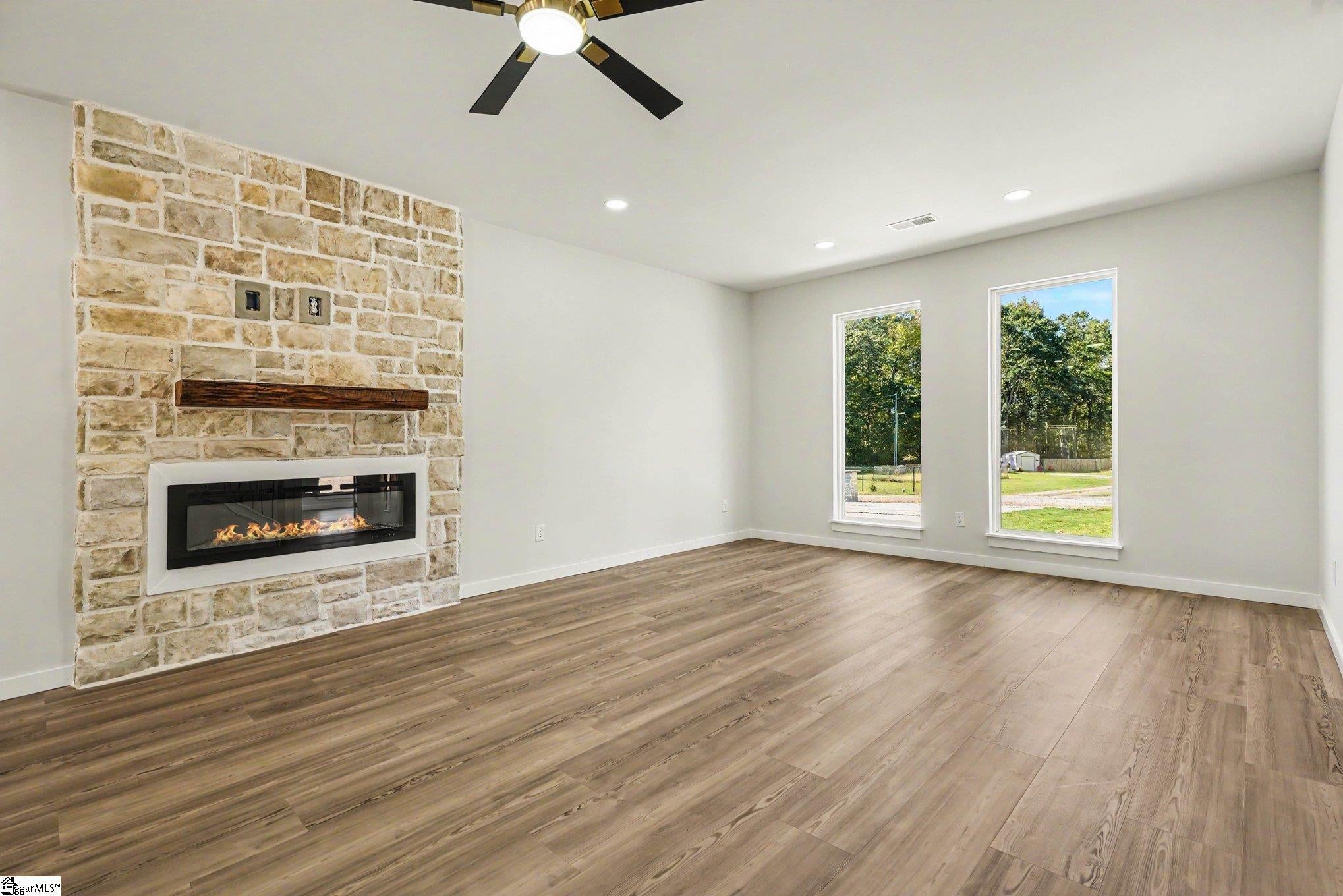 Real Estate Search 3 221 Moore Road