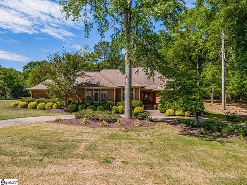 Photo of 216 Muirfield Drive, Spartanburg, SC 29306 (MLS # 1589740)
