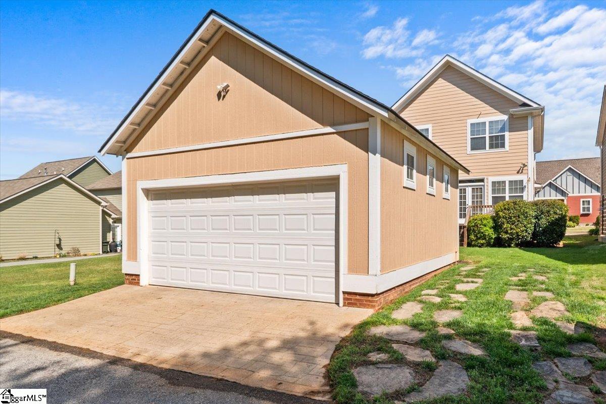 Greer, South Carolina 29651, United States, 3 Bedrooms Bedrooms, ,3 BathroomsBathrooms,Residential,Active,105265