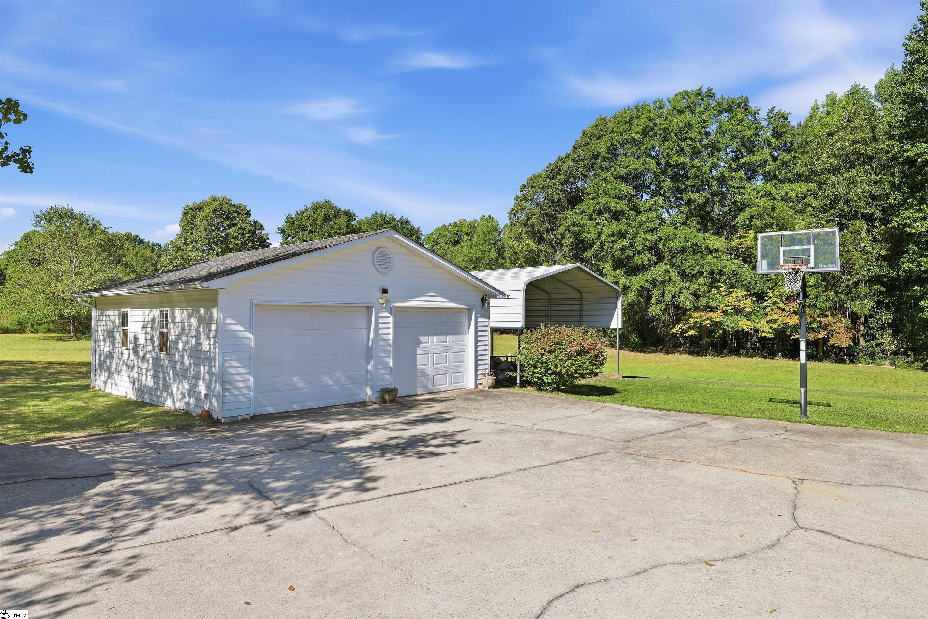 215 Thompson Road
