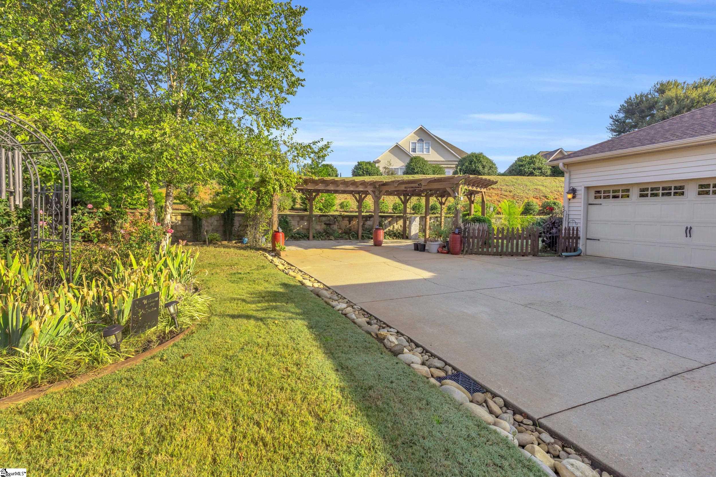 105 Bur Oak Drive