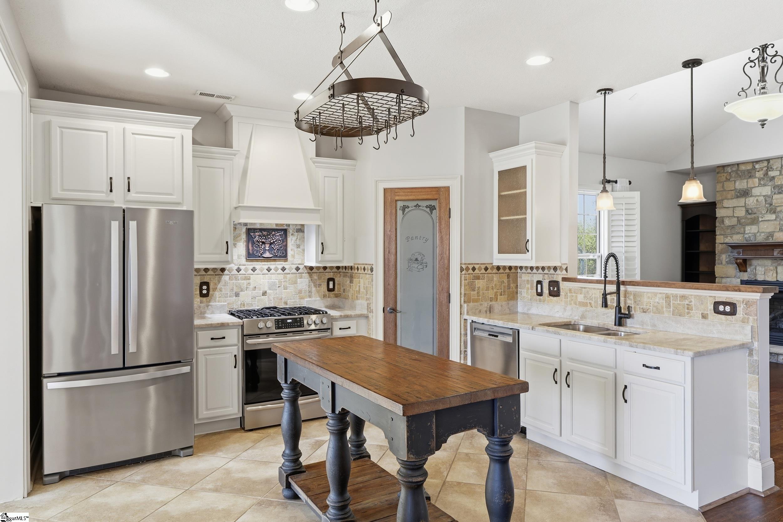 105 Bur Oak Drive