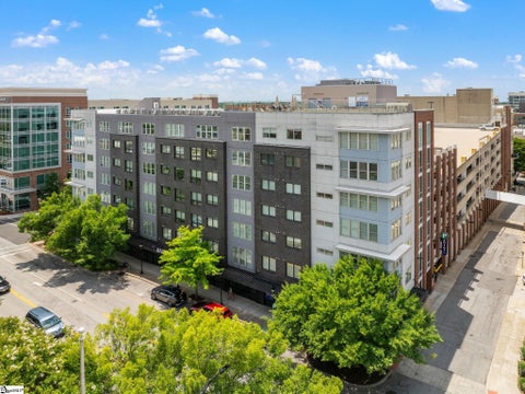 Photo of 100 E Washington Street Unit 63, Greenville, SC 29601 (MLS # 1597615)