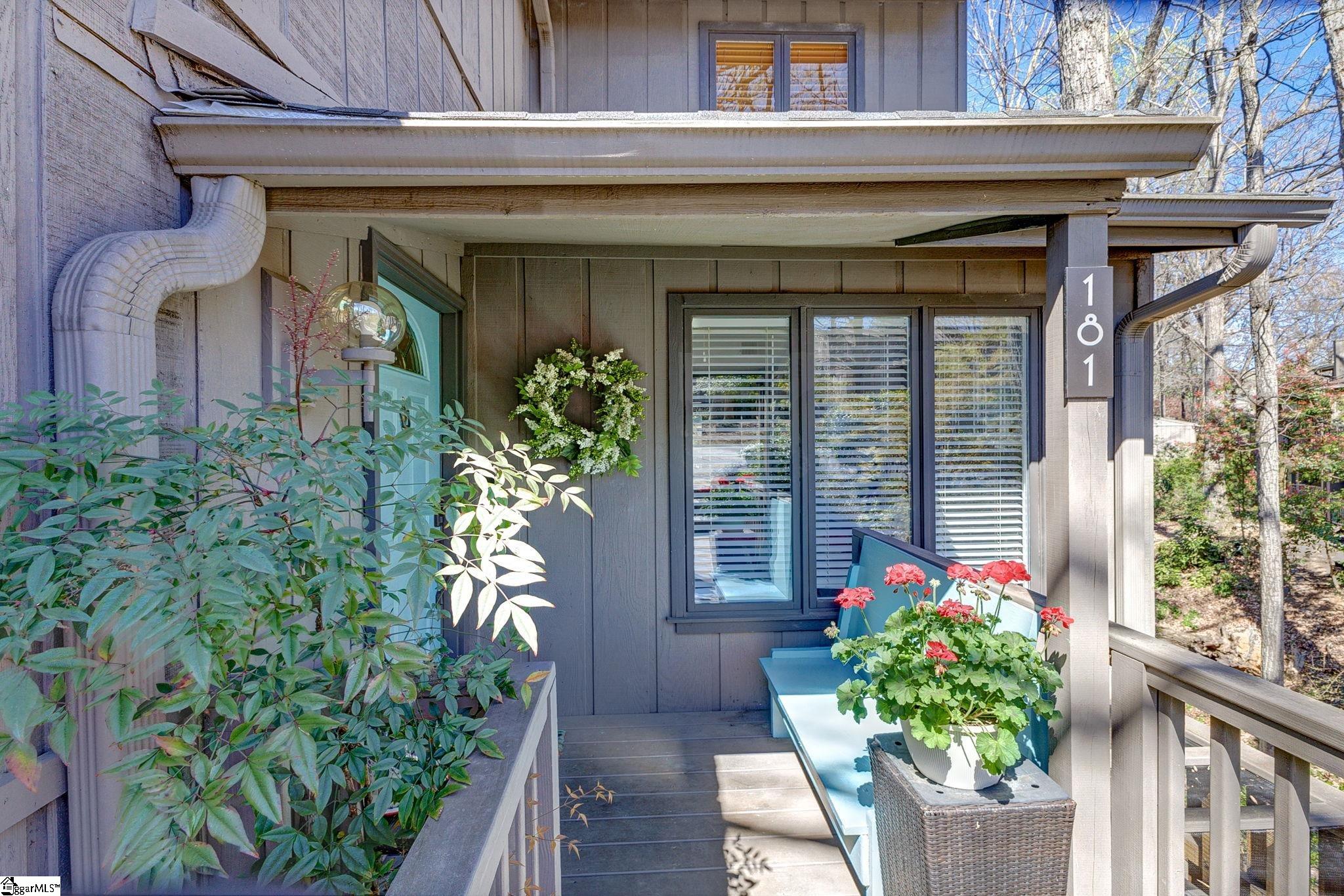 Greenville, South Carolina 29615, United States, 4 Bedrooms Bedrooms, ,4 BathroomsBathrooms,Residential,Contingent,99616