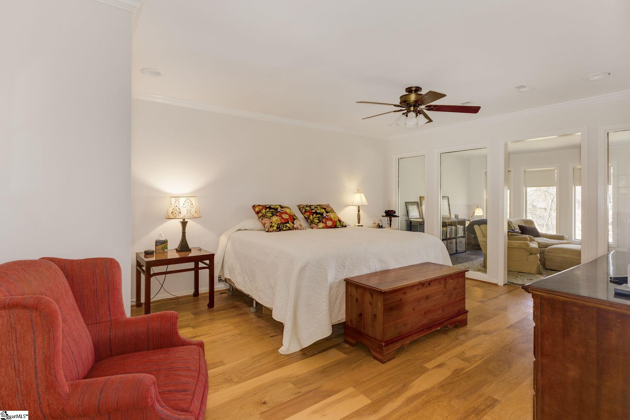 Greenville, South Carolina 29615, United States, 4 Bedrooms Bedrooms, ,4 BathroomsBathrooms,Residential,Contingent,99616