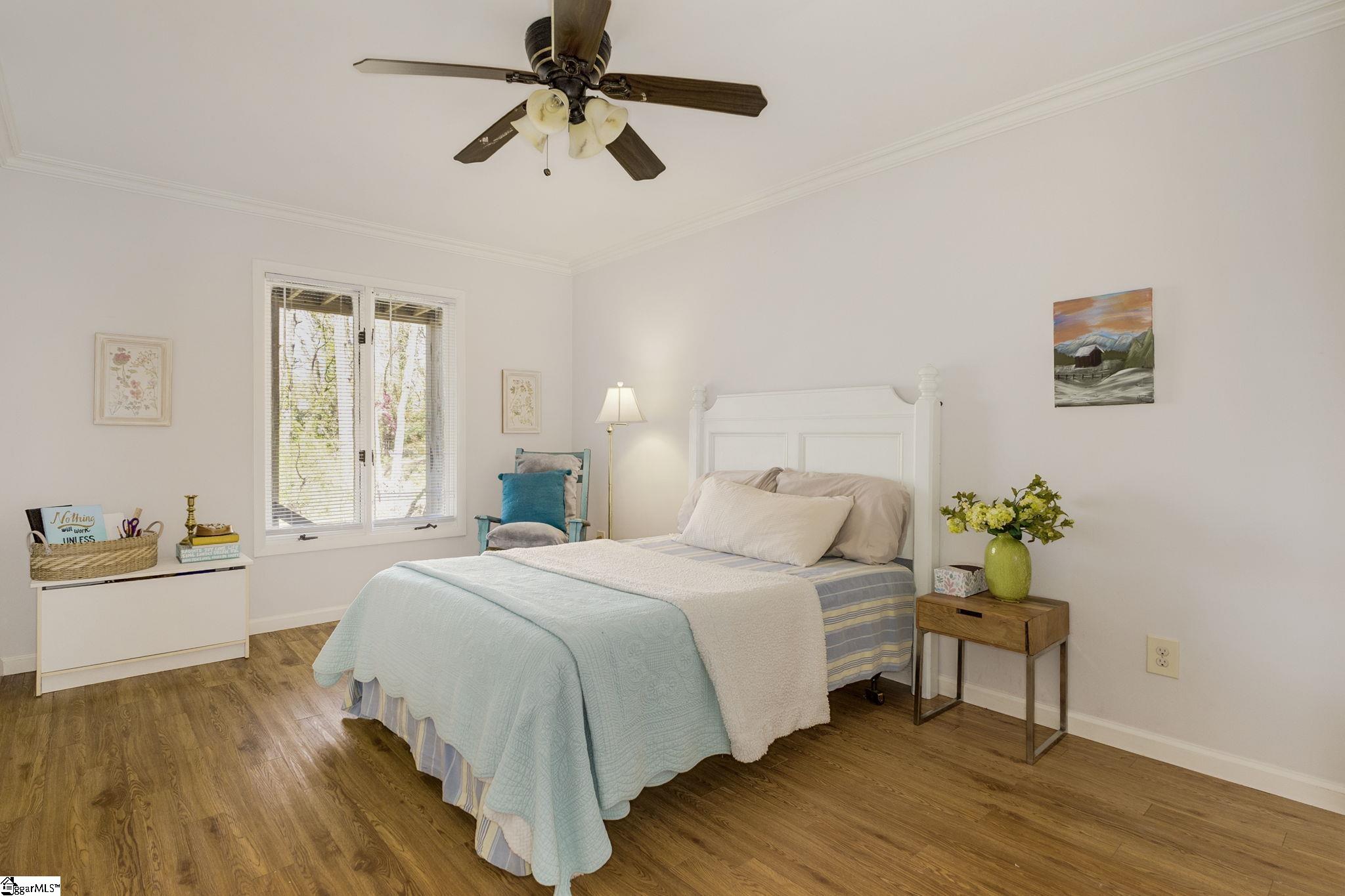 Greenville, South Carolina 29615, United States, 4 Bedrooms Bedrooms, ,4 BathroomsBathrooms,Residential,Contingent,99616