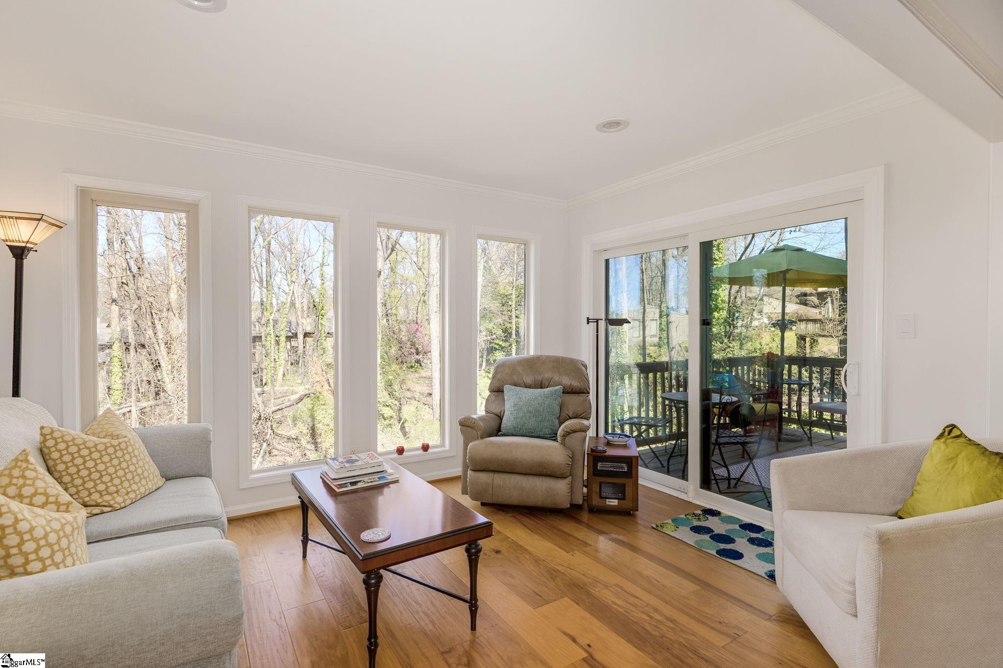 Greenville, South Carolina 29615, United States, 4 Bedrooms Bedrooms, ,4 BathroomsBathrooms,Residential,Contingent,99616